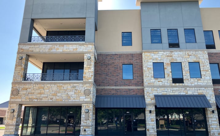 Pictures of Retail property located at 4899 Highway 6, Missouri City, TX 77459 for lease - image #1