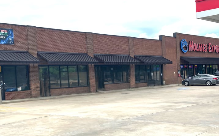 Pictures of Retail property located at 4840 East Holmes Road, Memphis, TN 38118 for lease - image #1