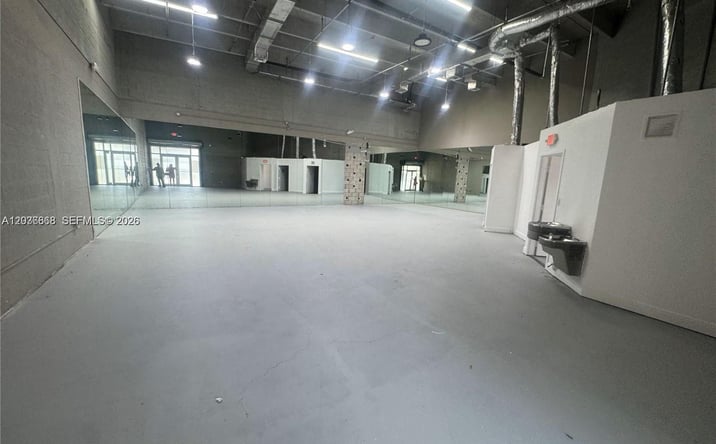 Pictures of Industrial property located at 10171 NW 58th St # 11, Doral, FL 33178 for lease - image #1