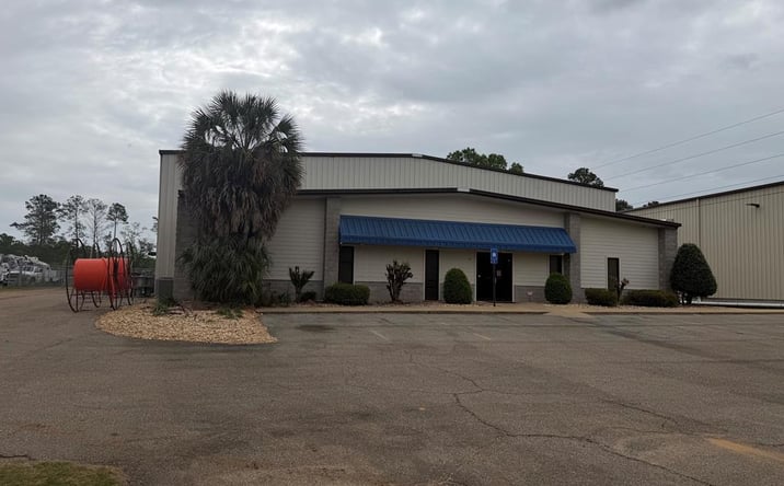 Pictures of Industrial property located at 404 S Westover Blvd, Albany, GA 31707 for lease - image #1