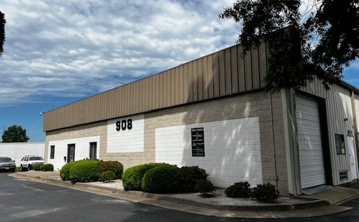 Pictures of Office, Industrial property located at 908 Executive Court, Unit 102, Chesapeake, VA 23320 for lease - image #1