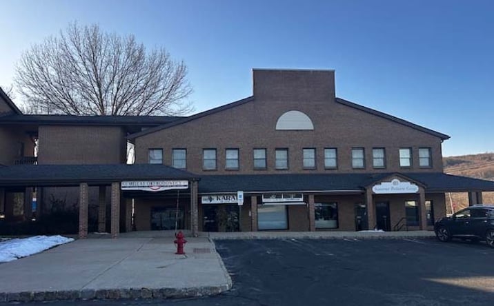 Pictures of Office property located at 59 East Mill Road (Route 24), Long Valley, NJ 07853 for lease - image #1