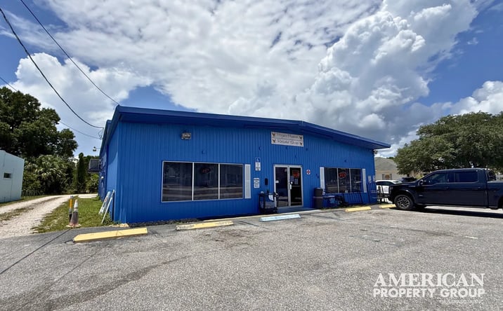 Pictures of Retail property located at 36 W Dearborn St, Englewood, FL 34223 for lease - image #1