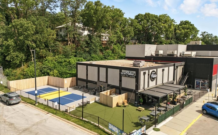 Pictures of Restaurant property located at 7 S 4th St, Council Bluffs, IA 51503 for lease - image #1