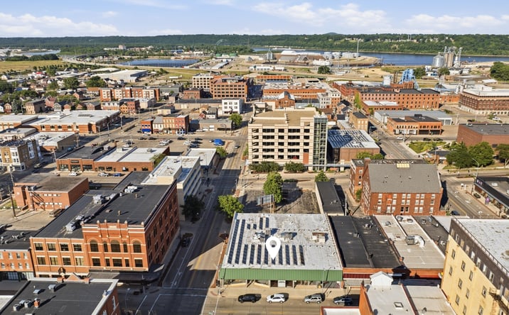 Pictures of Retail, Office, Restaurant property located at 962 MAIN ST, DUBUQUE, IA 52001-6729 for lease - image #1