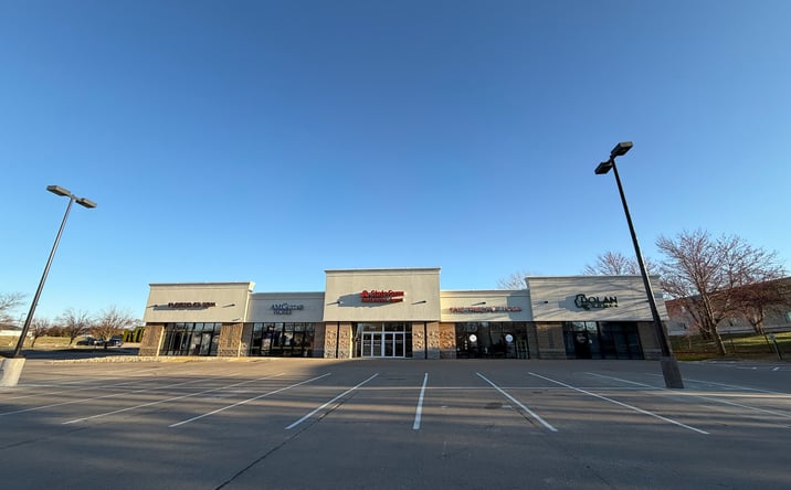 Pictures of Office, Industrial property located at 2660 E. 53rd St., #1, Davenport, IA 52807-3953 for lease - image #1
