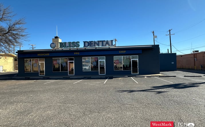 Pictures of Office property located at 4819 Avenue Q, Lubbock, TX 79412 for lease - image #1