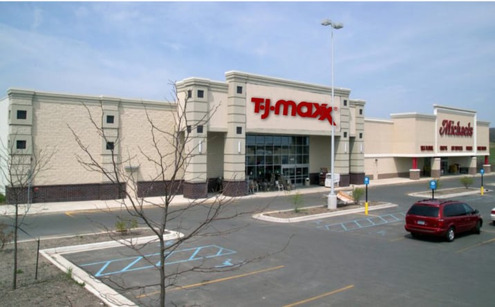 Pictures of Retail property located at 3315-3333 S. US-31, Traverse City, MI 49684 for lease - image #1