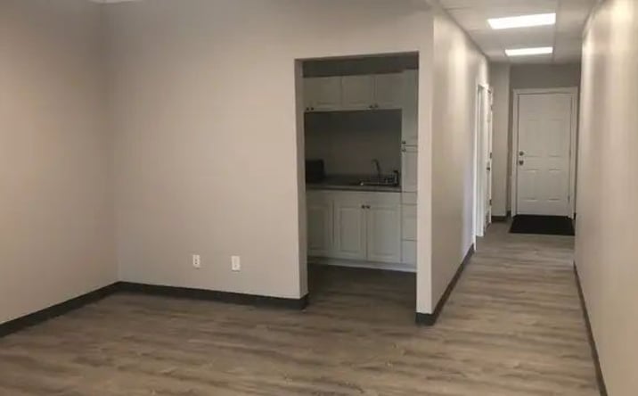 Pictures of Office property located at 3714 Jefferson Ave SE, Grand Rapids, MI 49548 for lease - image #1