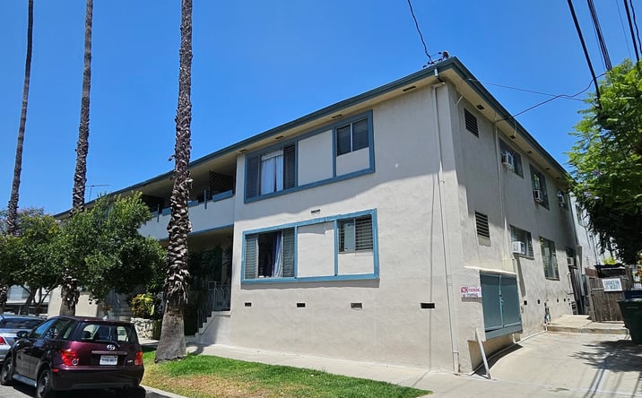 Pictures of Retail property located at 8315 Clinton Ave, West Hollywood, CA 90048 for lease - image #1