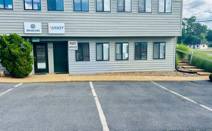 Pictures of Office property located at 725 East Market Street, Harrisonburg, VA 22801 for lease - image #1
