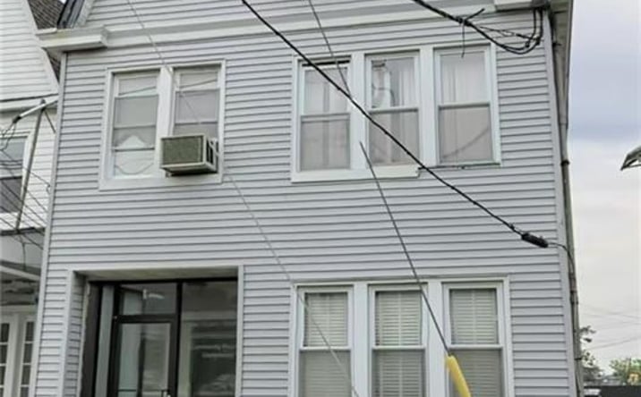 Pictures of Office property located at 471 Lawrie Street, Perth Amboy, NJ 08861 for lease - image #1