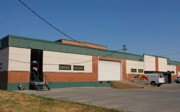 Pictures of Retail, Industrial property located at 1416 Gentry Street, North Kansas City, MO 64116 for lease - image #1