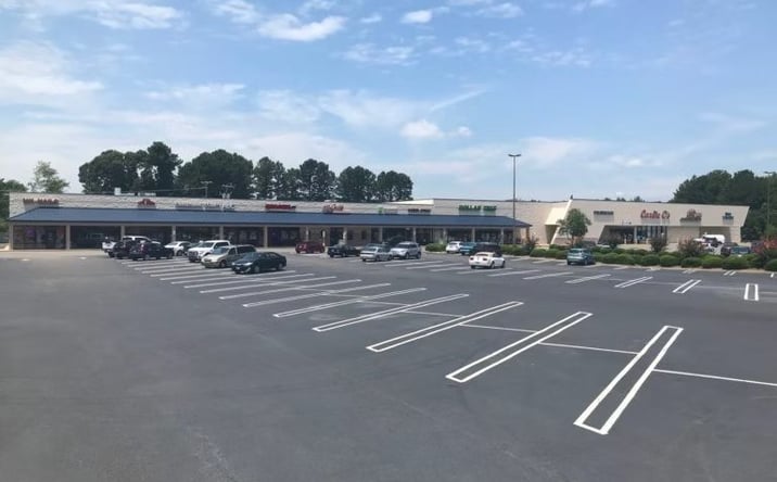 Pictures of Retail property located at 700 S Reilly Rd, Fayetteville, NC 28314 for lease - image #1