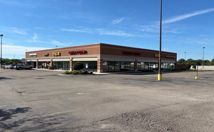 Pictures of Retail property located at 5256 Salem Avenue, Trotwood, OH 45426 for lease - image #1