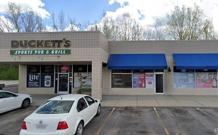 Pictures of Retail, Office, Restaurant, Industrial property located at 325 W WALTON BLVD 325, Pontiac, MI 48340 for lease - image #1