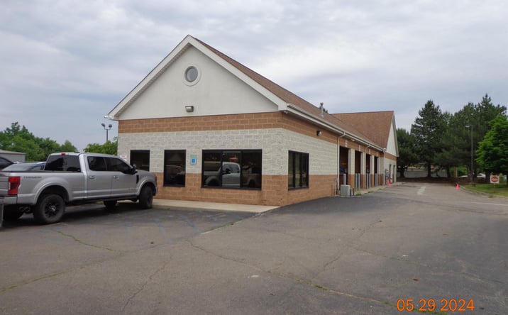 Pictures of Office, Retail property located at 1017 E GRAND BLANC RD 1, Grand Blanc, MI 48439 for lease - image #1