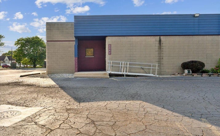 Pictures of Office property located at 3540 Biddle AVE, Wyandotte, MI 48192 for lease - image #1