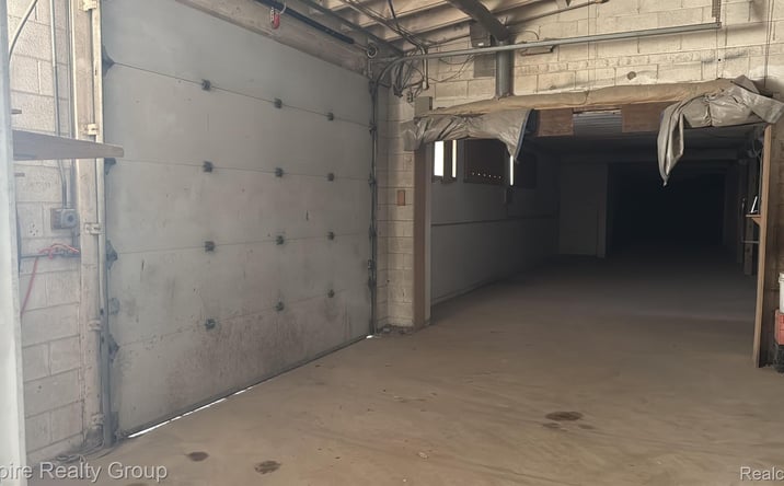 Pictures of Industrial property located at 6255 SCHAEFER UNIT 2, Dearborn, MI 48126 for lease - image #1