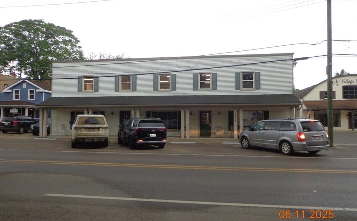 Pictures of Office, Retail property located at 3554 Avon Street 1st floor, Hartland, MI 48353 for lease - image #1