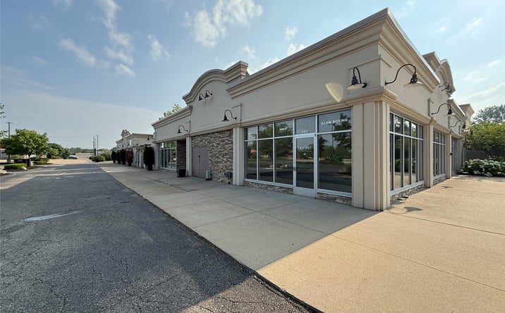 Pictures of Office, Retail property located at 1537 E Pierson Road C, Flushing, MI 48433 for lease - image #1