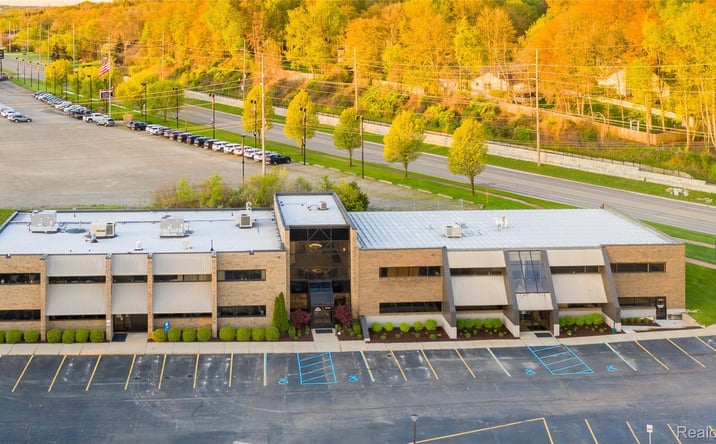 Pictures of Office property located at 7743 GRAND RIVER Road 204, Brighton, MI 48114 for lease - image #1