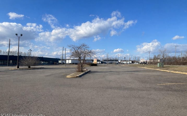 Pictures of Land property located at 20800 Groesbeck Highway, Warren, MI 48089 for lease - image #1