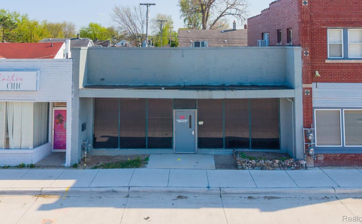 Pictures of Office, Retail, Industrial, Restaurant property located at 16914 E E 9 Mile Road Road, Eastpointe, MI 48021 for lease - image #1