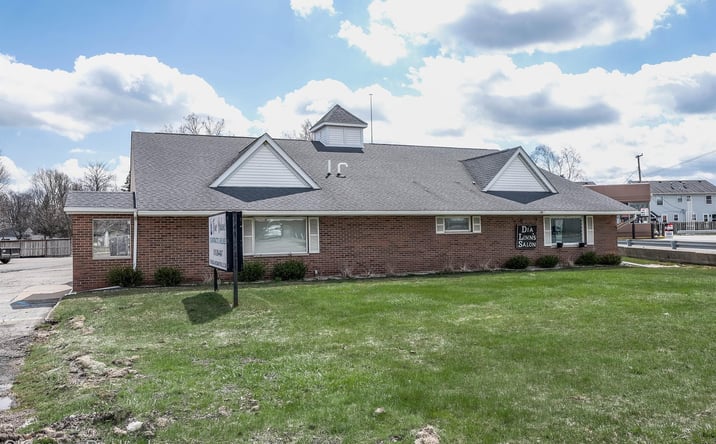 Pictures of Office property located at 2845 Gratiot Boulevard, Marysville, MI 48040 for lease - image #1