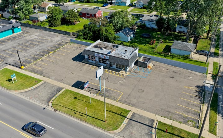 Pictures of Retail property located at 33775 Ford Road, Garden City, MI 48135 for lease - image #1