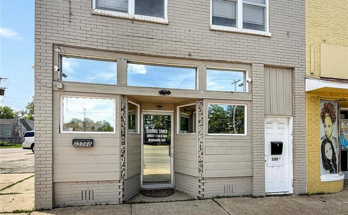 Pictures of Office, Retail property located at 3366 S Saginaw Street, Burton, MI 48529 for lease - image #1