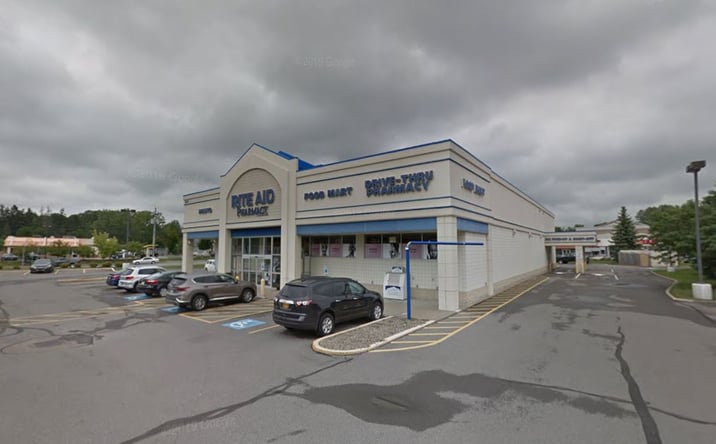 Pictures of Retail property located at 2561 Union Road, Cheektowaga, NY 14227 for lease - image #1