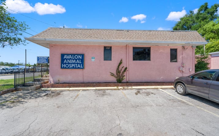 Pictures of Office property located at 6603 North Florida Avenue, Tampa, FL 33604 for lease - image #1