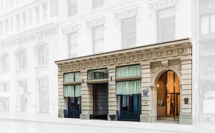 Pictures of Restaurant property located at 252 California Street, SF, CA 94111 for lease - image #1