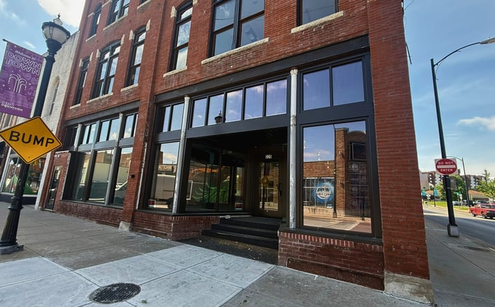 Pictures of Retail, Office property located at 320 W Walnut St, Springfield, MO 65806 for lease - image #1