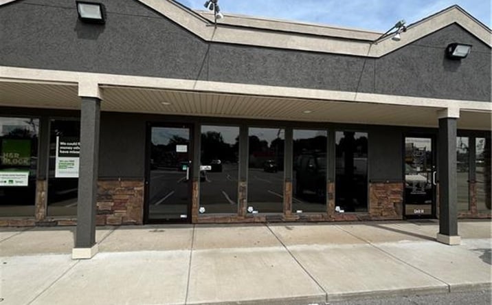 Pictures of Retail, Office property located at 1412 S 7 Highway, Blue Springs, MO 64014 for lease - image #1