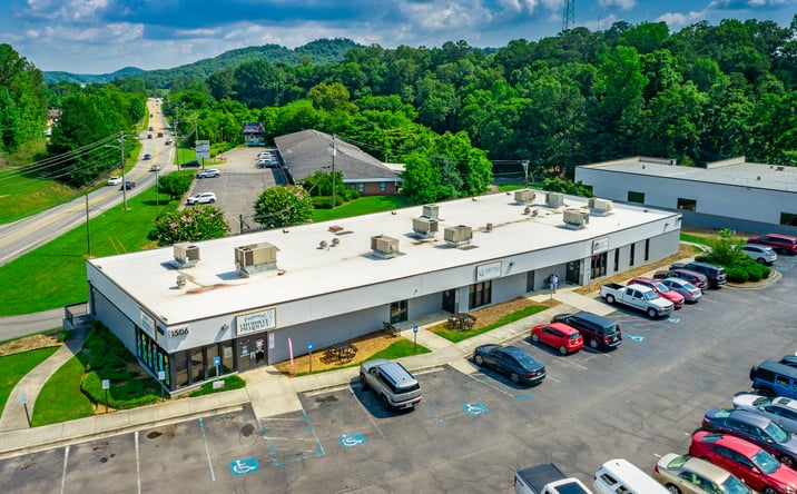 Pictures of Office property located at 1506 North Thornton Avenue, Dalton, GA 30720 for lease - image #1