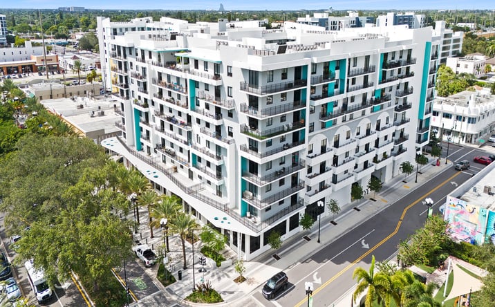 Pictures of Retail property located at 2001 Hollywood Boulevard, Hollywood, FL 33020 for lease - image #1