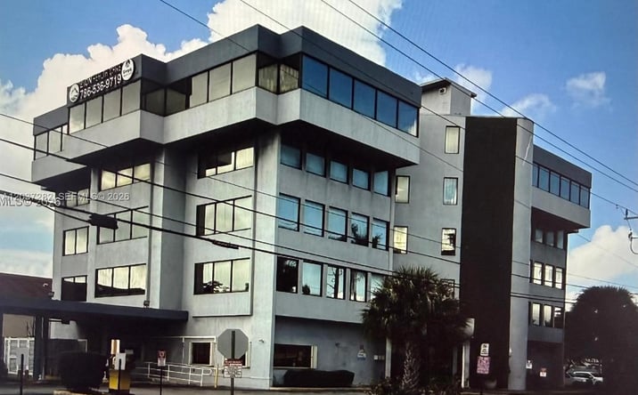 Pictures of Office property located at 2100 W 76th St # 210, Hialeah, FL 33016 for lease - image #1