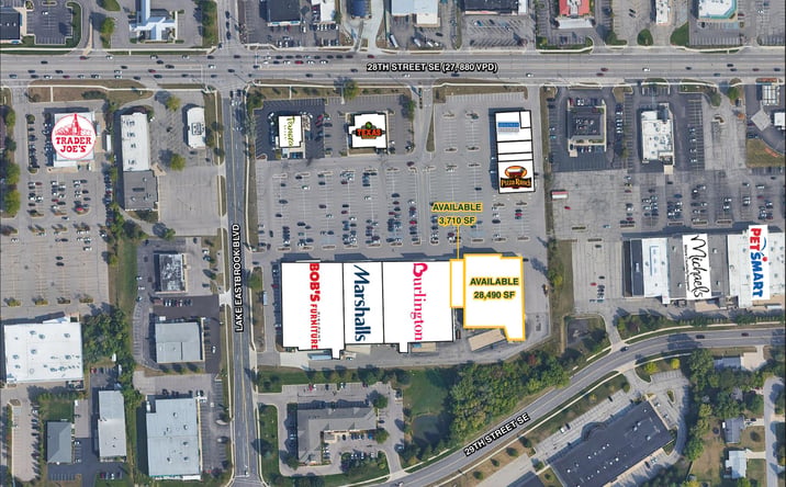 Pictures of Retail property located at 3800-3820 28th Street SE, Grand Rapids, MI 49512 for lease - image #1