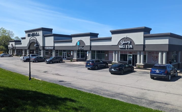 Pictures of Retail property located at 1170 RIDGE RD, WEBSTER, NY 14580-2977 for lease - image #1