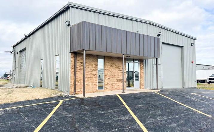Pictures of Office, Industrial property located at 2465 E Jean Street, Springfield, MO 65803 for lease - image #1