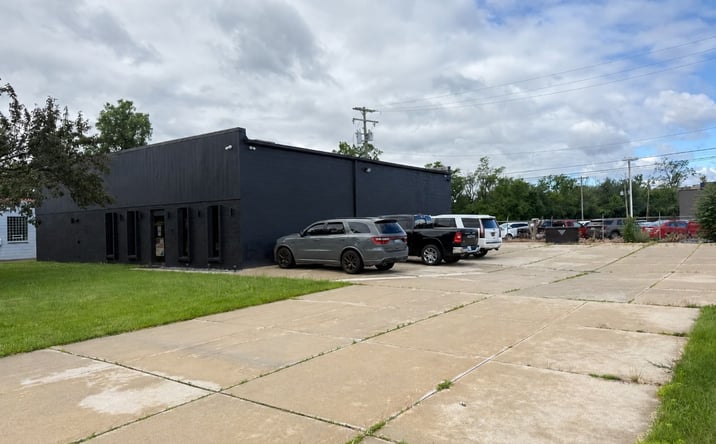 Pictures of Office, Industrial, Special Purpose property located at 2873 DALEY DR, TROY, MI 48083 for lease - image #1