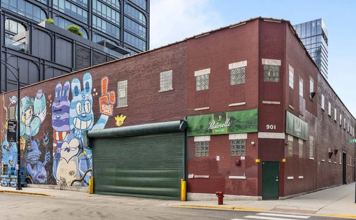 Pictures of Retail, Restaurant property located at 901 W Lake Street, Chicago, IL 60607 for lease - image #1