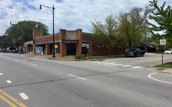 Pictures of Retail property located at 4132 W PETERSON AVE, CHICAGO, IL 60646 for lease - image #1