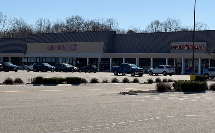Pictures of Retail property located at 601 Metacom Avenue, Warren, RI 02885 for lease - image #1