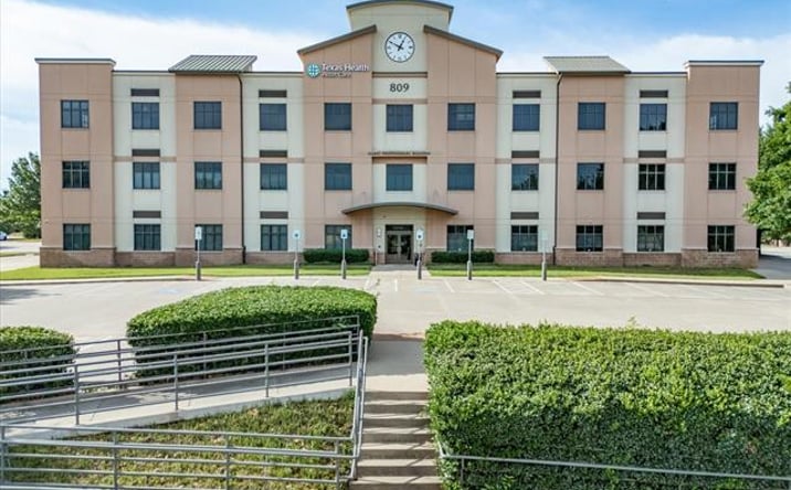 Pictures of Retail, Office property located at 809 W Harwood Road, Hurst, TX 76054 for lease - image #1