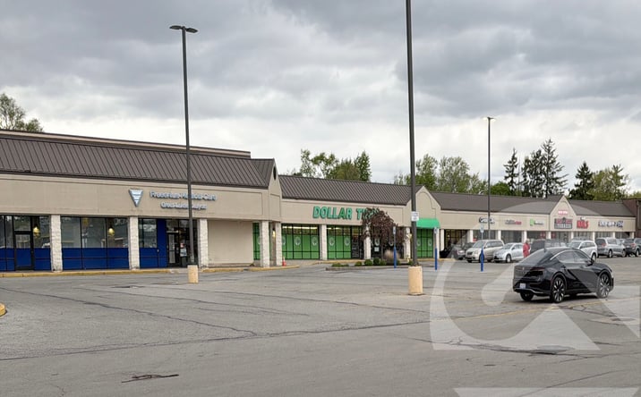 Pictures of Retail property located at 880 S Monroe St, Monroe, MI 48161 for lease - image #1