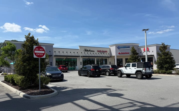Pictures of Retail, Restaurant property located at 13721 US-441, Suite 3, Lady Lake, FL 32159 for lease - image #1