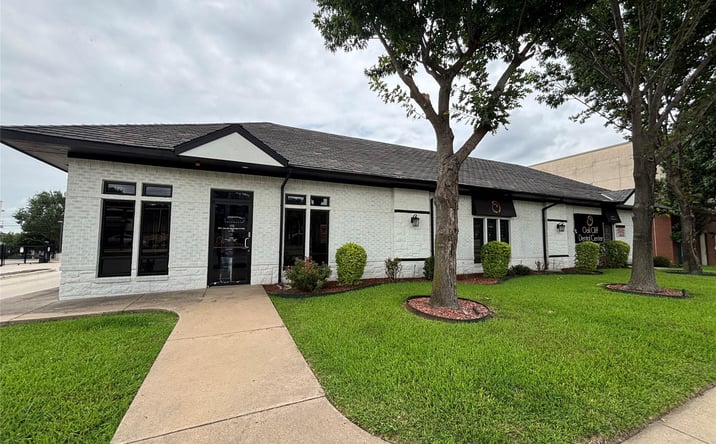 Pictures of Retail, Office property located at 820 N Zang Blvd, Dallas, TX 75208 for lease - image #1